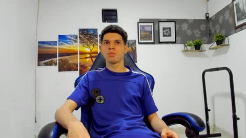 andrew_2811 online show from January 7, 4:17 am