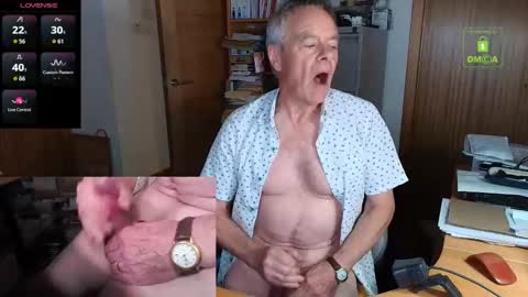 Snapshot of andrew_9999 chatting on September 30, 10:57 pm Andrew online show from September 30, 10:57 pm