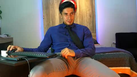 Andrew online show from February 11, 2:16 am