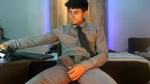 Andrew online show from October 30, 1:08 am