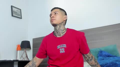 andrew_sanders69 online show from November 8, 3:10 am