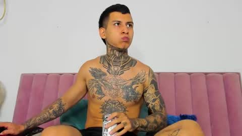 andrew_sanders69 online show from January 14, 8:23 pm