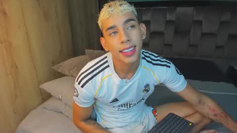 Andrew M. online show from January 17, 1:19 am