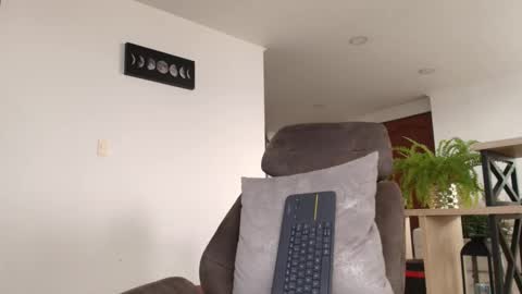 ANDREW WEST online show from March 24, 8:24 pm