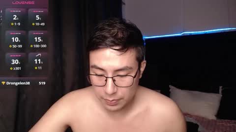 andrewmhilton_ online show from February 14, 7:47 am