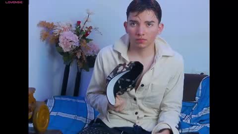 AndreWortix online show from December 4, 4:30 am