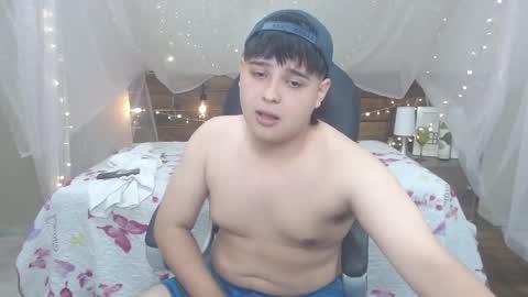 ANDREW online show from December 18, 1:34 pm