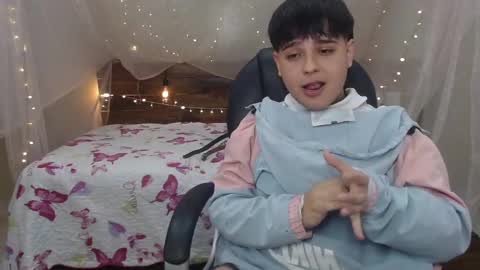 ANDREW online show from December 19, 1:07 pm