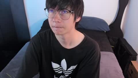 twx Andy twink3 online show from April 17, 10:01 pm