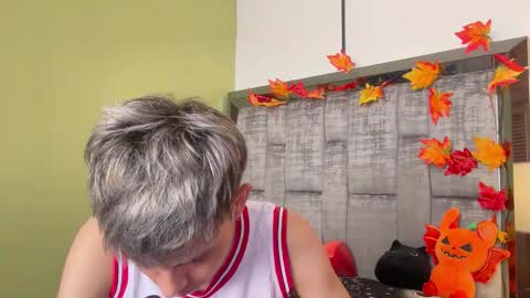 Snapshot of andy_belier chatting on October 24, 4:31 pm Andy online show from October 24, 4:31 pm