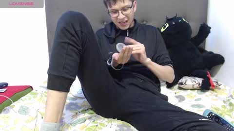 ANDY online show from December 3, 2:12 am