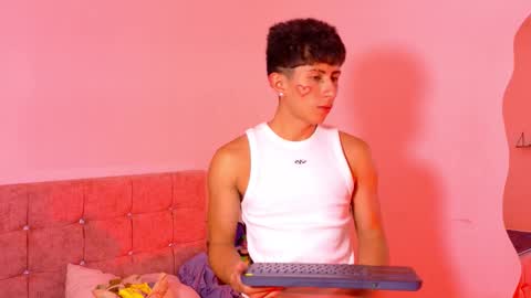 andy_justgame online show from February 15, 3:35 am