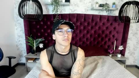 Andy Joy  online show from June 1, 11:32 am