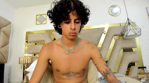 Snapshot of andyxibrat chatting on October 23, 9:40 pm andyxibrat online show from October 23, 9:40 pm