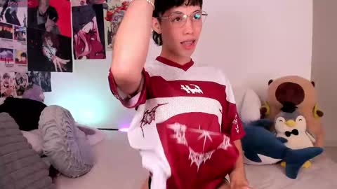 Angel   help me with 100 thumbs up online show from January 6, 8:35 pm