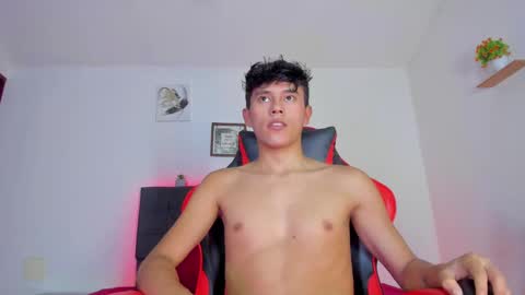 Snapshot of angel_esteban_fx chatting on October 13, 3:56 am ngel Esteban  online show from October 13, 3:56 am
