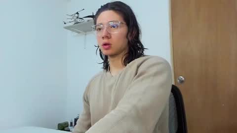 Angel Bennet online show from February 20, 3:23 am