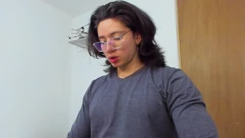 Angel Bennet online show from February 19, 2:55 am