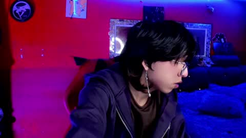 Snapshot of angellonfire chatting on January 4, 7:03 am Angel  online show from January 4, 7:03 am