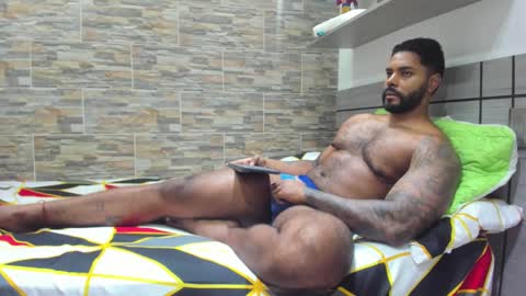 Snapshot of angelo_evans33 chatting on February 16, 10:54 pm angelo_evans33 online show from February 16, 10:54 pm