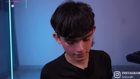 Angelo I work from home this is my room  online show from March 15, 1:13 am