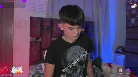 Snapshot of angelocute_ chatting on January 26, 8:13 pm Angelo I work from home this is my room  online show from January 26, 8:13 pm