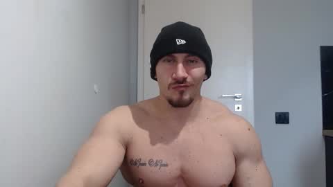 Snapshot of angelofit chatting on February 4, 8:24 am  ------- SEX SHOW WITH GUYS AND GIRLS  MUSCLE SHOW online show from February 4, 8:24 am