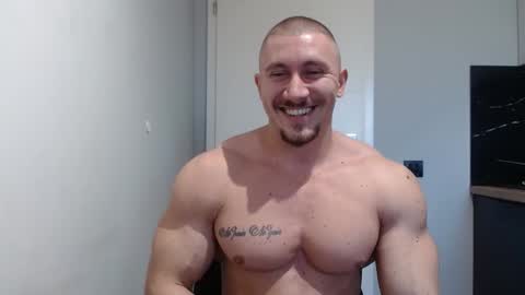 Snapshot of angelofit chatting on December 20, 12:16 pm  ------- SEX SHOW WITH GUYS AND GIRLS  MUSCLE SHOW online show from December 20, 12:16 pm