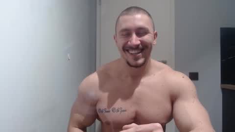 Snapshot of angelofit chatting on February 25, 6:09 pm  ------- SEX SHOW WITH GUYS AND GIRLS  MUSCLE SHOW online show from February 25, 6:09 pm