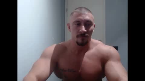 Snapshot of angelofit chatting on October 6, 6:34 pm  ------- SEX SHOW WITH GUYS AND GIRLS  MUSCLE SHOW online show from October 6, 6:34 pm