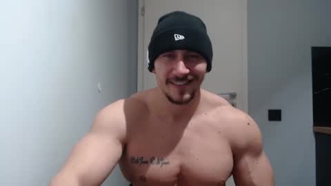Snapshot of angelofit chatting on February 13, 8:24 pm  ------- SEX SHOW WITH GUYS AND GIRLS  MUSCLE SHOW online show from February 13, 8:24 pm