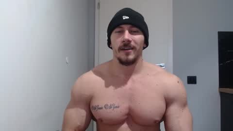 Snapshot of angelofit chatting on January 21, 9:28 am  ------- SEX SHOW WITH GUYS AND GIRLS  MUSCLE SHOW online show from January 21, 9:28 am