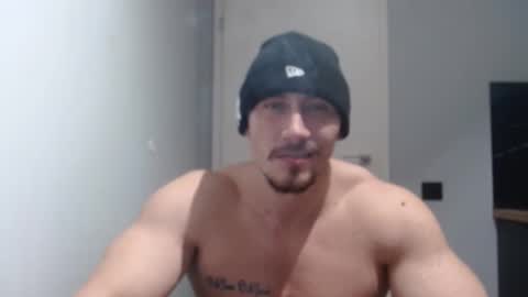 Snapshot of angelofit chatting on February 10, 6:56 pm  ------- SEX SHOW WITH GUYS AND GIRLS  MUSCLE SHOW online show from February 10, 6:56 pm