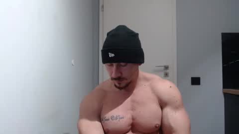 Snapshot of angelofit chatting on January 9, 9:16 pm  ------- SEX SHOW WITH GUYS AND GIRLS  MUSCLE SHOW online show from January 9, 9:16 pm