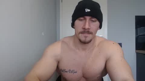 Snapshot of angelofit chatting on February 17, 9:56 am  ------- SEX SHOW WITH GUYS AND GIRLS  MUSCLE SHOW online show from February 17, 9:56 am
