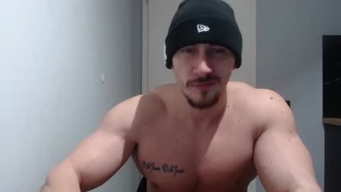 Snapshot of angelofit chatting on February 12, 10:15 pm  ------- SEX SHOW WITH GUYS AND GIRLS  MUSCLE SHOW online show from February 12, 10:15 pm