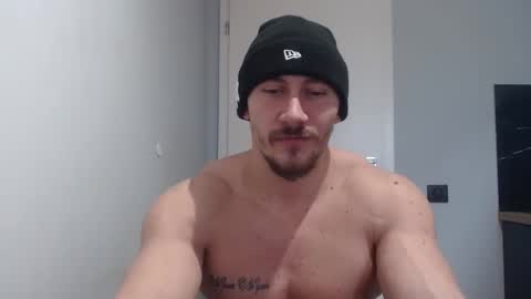 Snapshot of angelofit chatting on January 23, 9:29 am  ------- SEX SHOW WITH GUYS AND GIRLS  MUSCLE SHOW online show from January 23, 9:29 am
