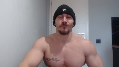 Snapshot of angelofit chatting on January 25, 10:29 am  ------- SEX SHOW WITH GUYS AND GIRLS  MUSCLE SHOW online show from January 25, 10:29 am