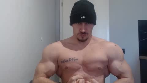 Snapshot of angelofit chatting on February 20, 9:22 am  ------- SEX SHOW WITH GUYS AND GIRLS  MUSCLE SHOW online show from February 20, 9:22 am