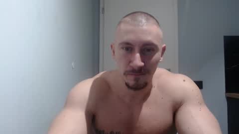 Snapshot of angelofit chatting on January 27, 6:20 pm  ------- SEX SHOW WITH GUYS AND GIRLS  MUSCLE SHOW online show from January 27, 6:20 pm