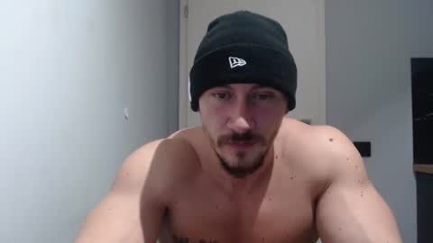 Snapshot of angelofit chatting on January 20, 7:25 pm  ------- SEX SHOW WITH GUYS AND GIRLS  MUSCLE SHOW online show from January 20, 7:25 pm