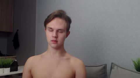 Angel online show from November 30, 11:01 am