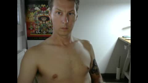 annecylake online show from August 9, 2:34 pm