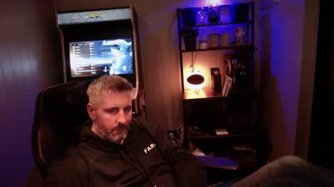 anonymousblokeuk online show from March 6, 1:48 am