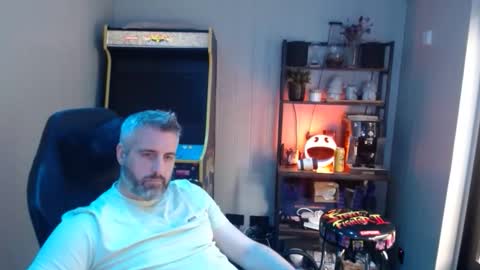 anonymousblokeuk online show from September 12, 9:31 am