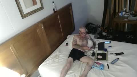 anthonystevens1075 online show from December 2, 9:12 am