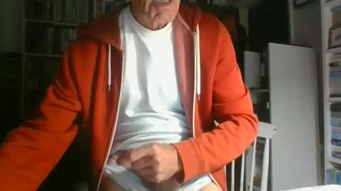 Snapshot of anthonyxxaa chatting on October 3, 8:03 pm anthonyxxaa online show from October 3, 8:03 pm