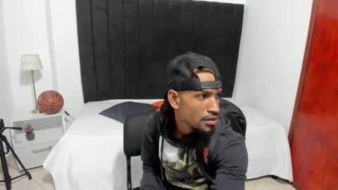       online show from October 5, 11:53 pm