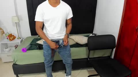       online show from March 1, 12:39 am