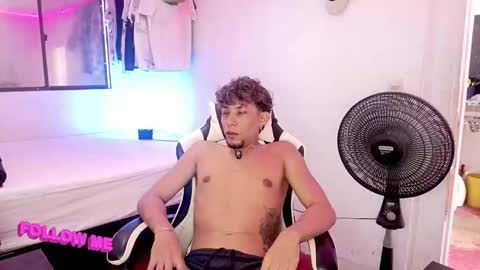 AnuarDHM online show from January 5, 5:27 pm